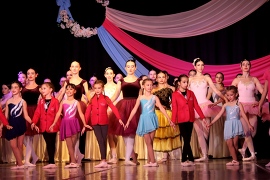 120 творци на съвършеното балетно изкуство завладяха…